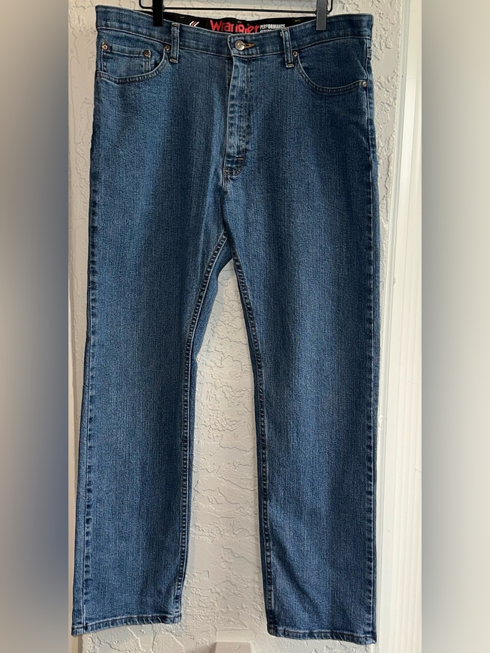 Wrangler Performance Classic Straight Leg Blue Denim Jeans